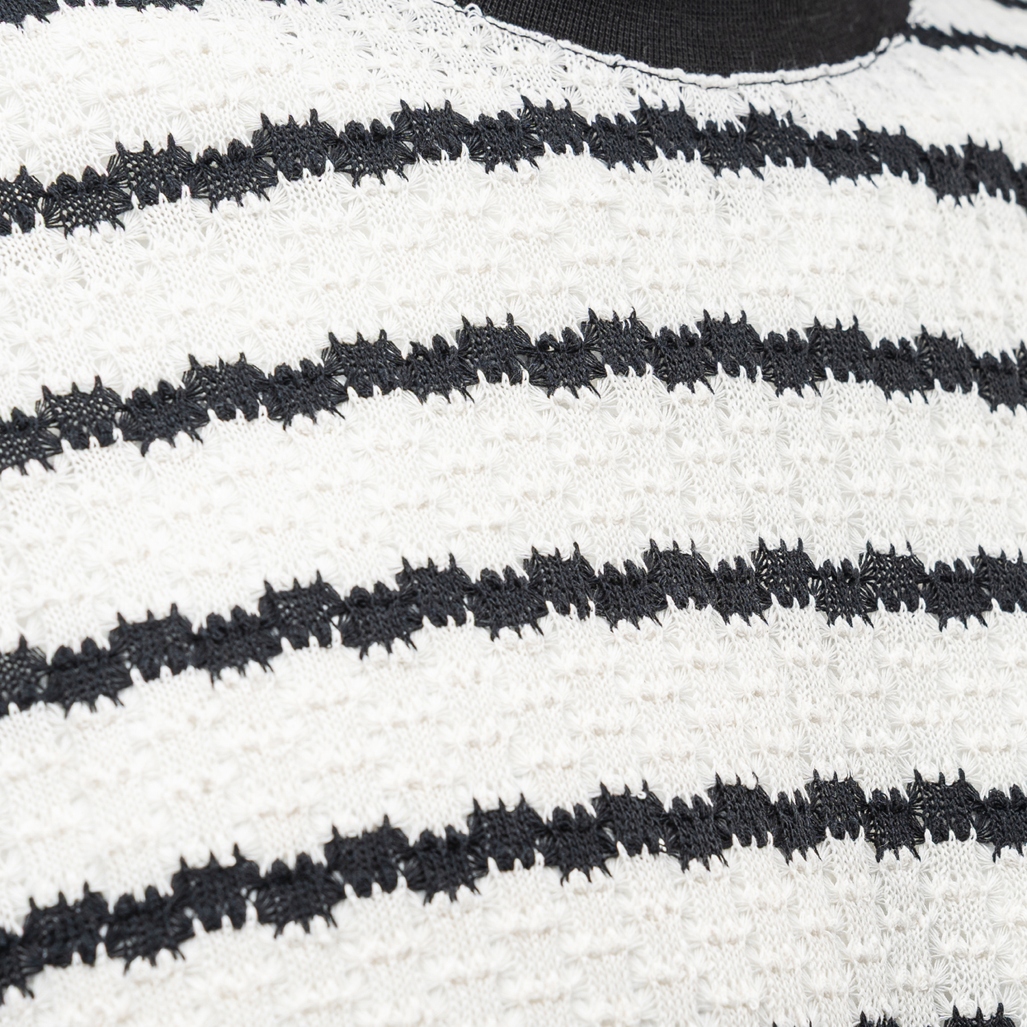 T-shirt męski dzianinowy STRIP 2025 Ecru z Czarnym