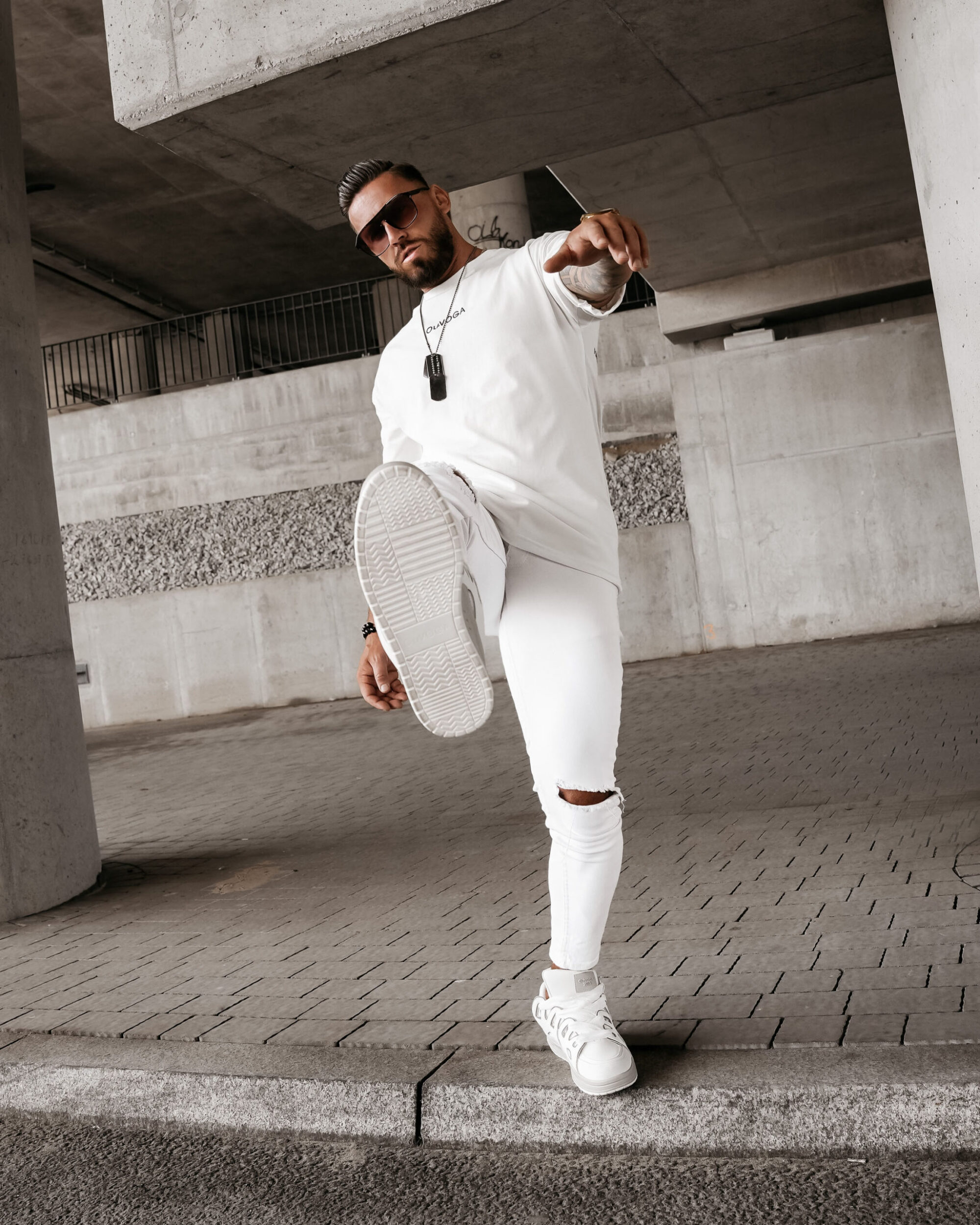 Buty męskie AUTHENTIC 2025 Białe