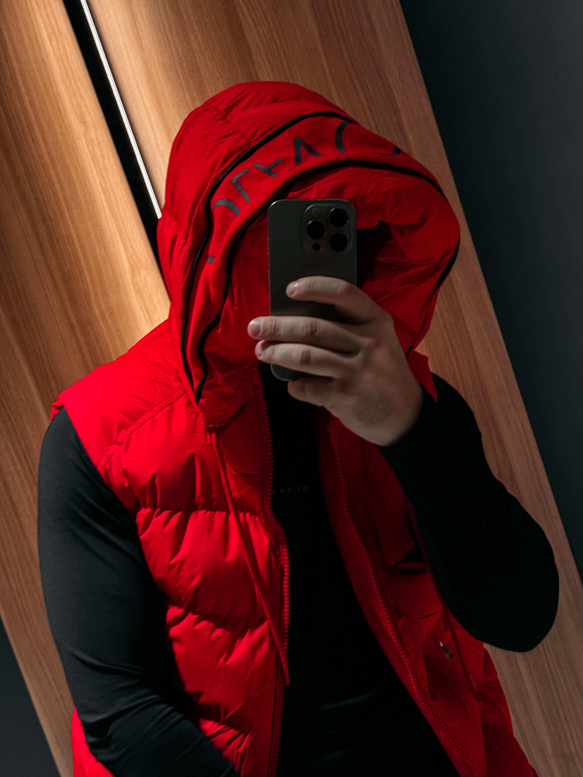 Bezrękawnik męski TAER 2026 Czerwony