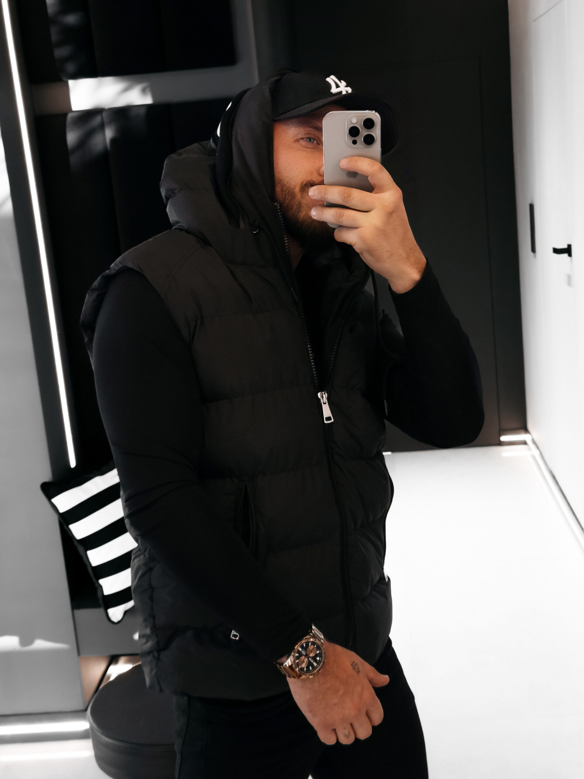 bezrękawnik TAER 567 Bezrękawnik męski TAER 2026 Czarny