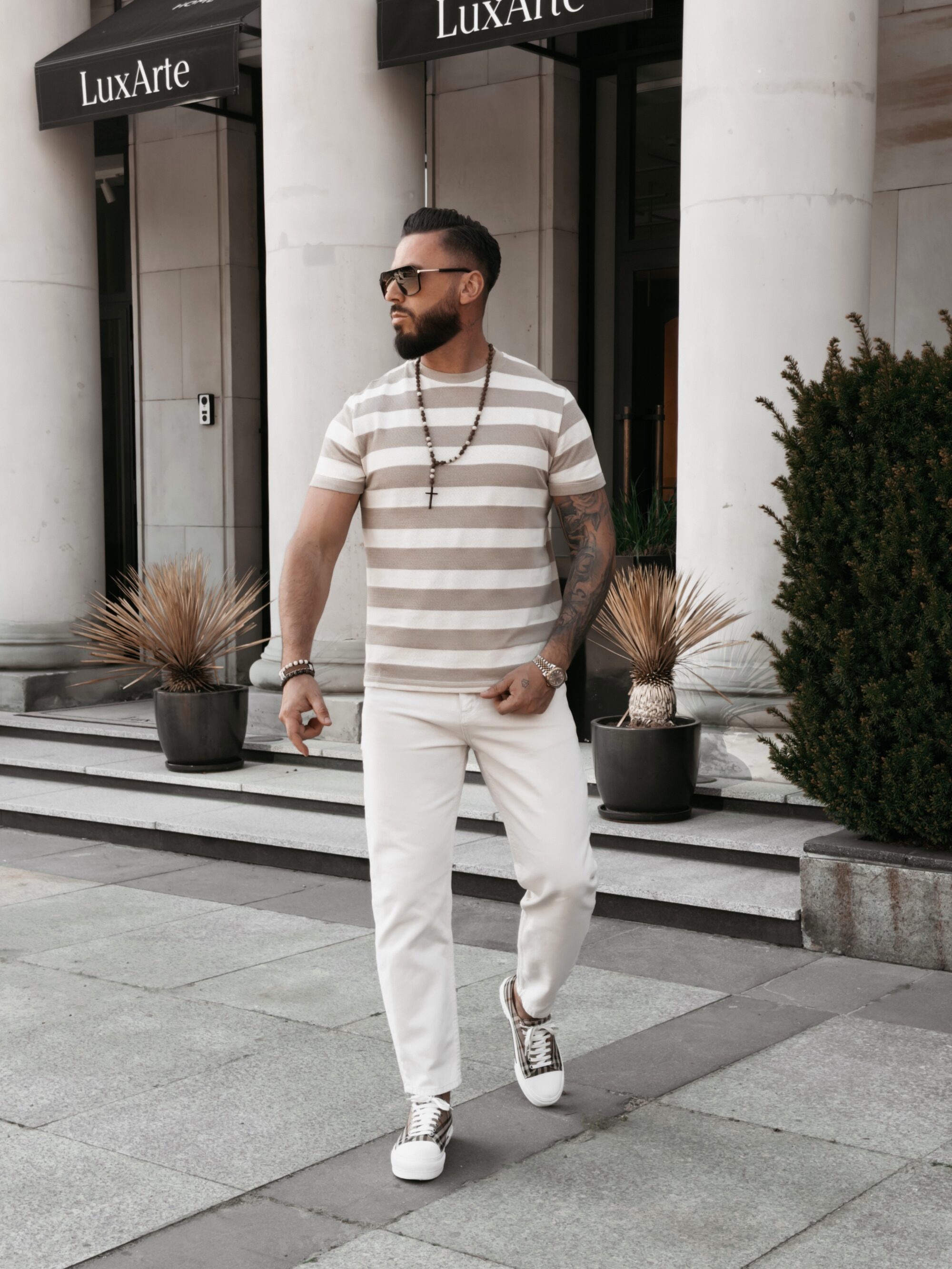 Sweter męski NEXTO 2026 Beżowy