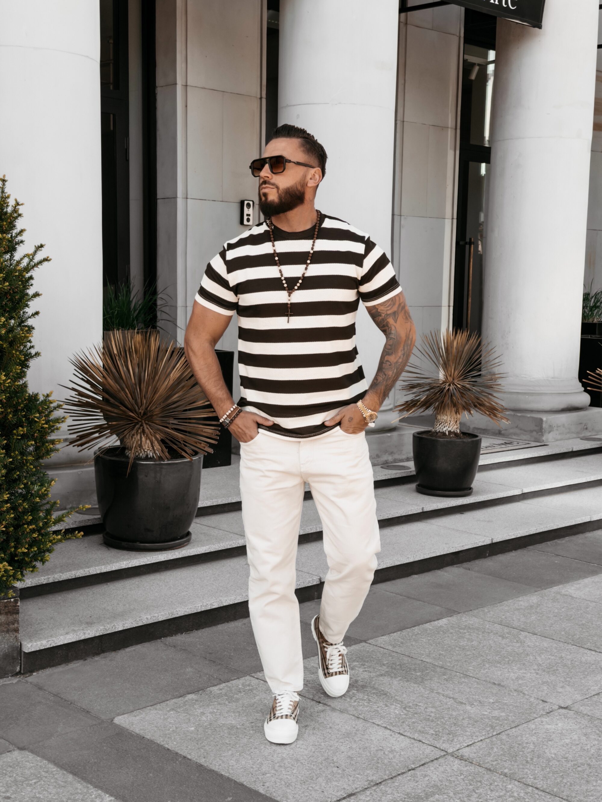 Sweter męski NEXTO 2026 Brązowy