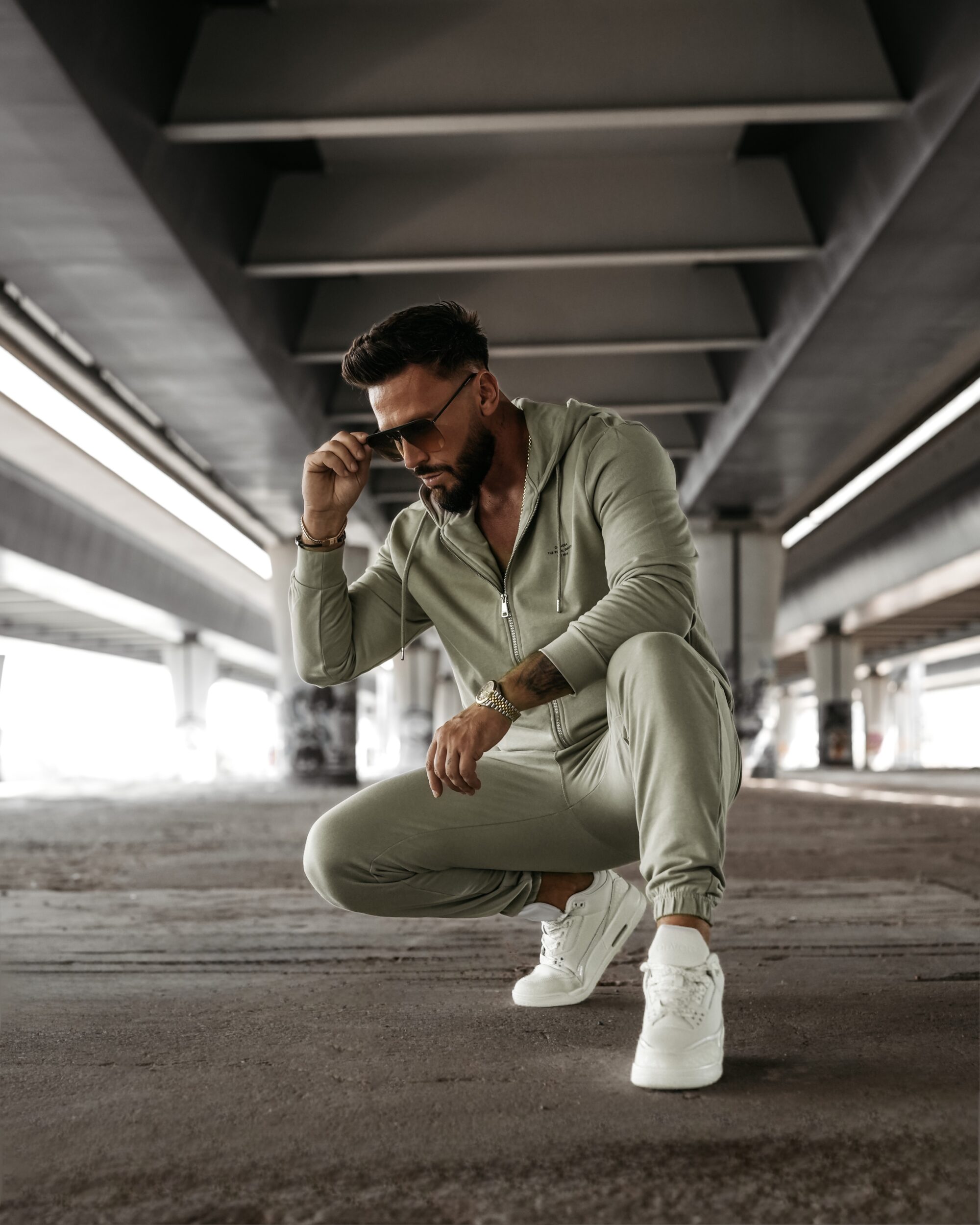 bluza LEOTO SWEATSHIRT146 Spodnie męskie LEOTO PANTS 2026 Oliwkowe