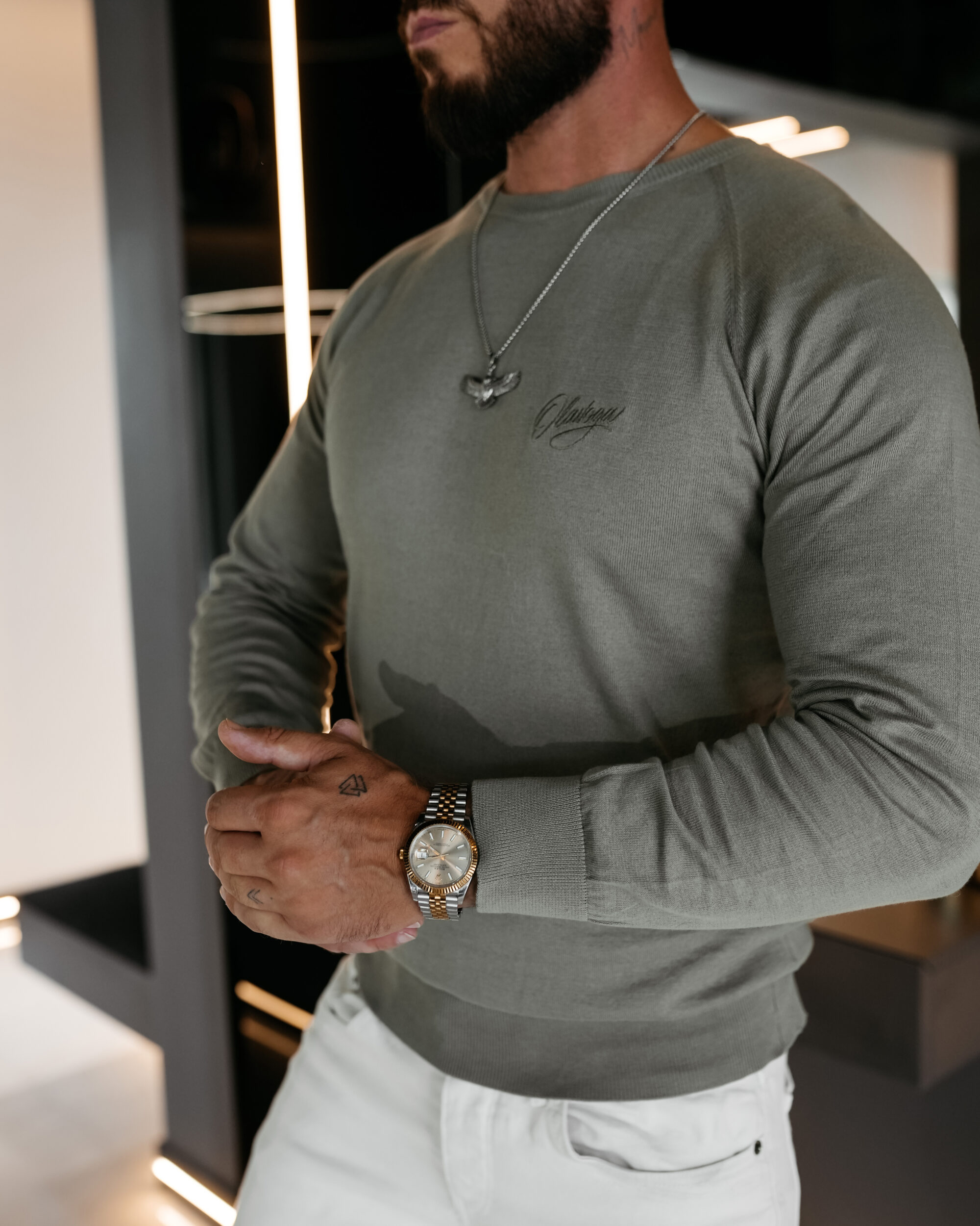 sweter TERUS 319 Sweter męski TERUS 2026 Oliwkowy