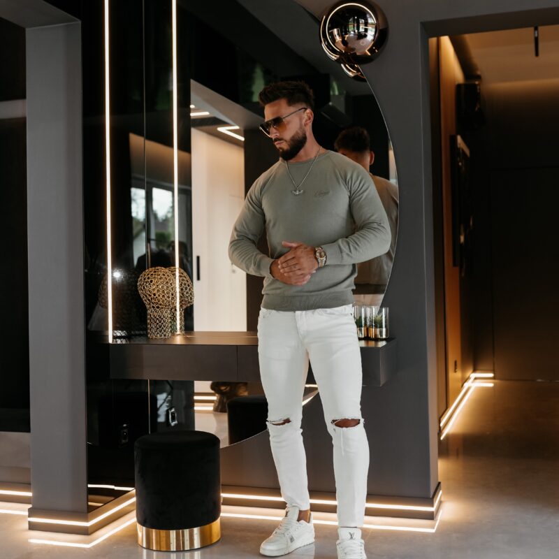 sweter TERUS 321 Sweter męski TERUS 2026 Oliwkowy