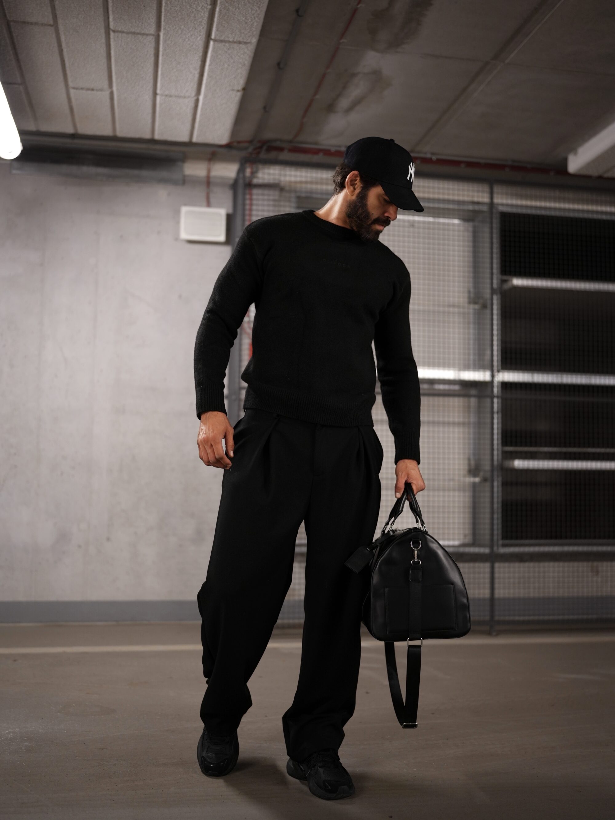 sweter CAIRO 133 Sweter męski CAIRO 2026 Czarny
