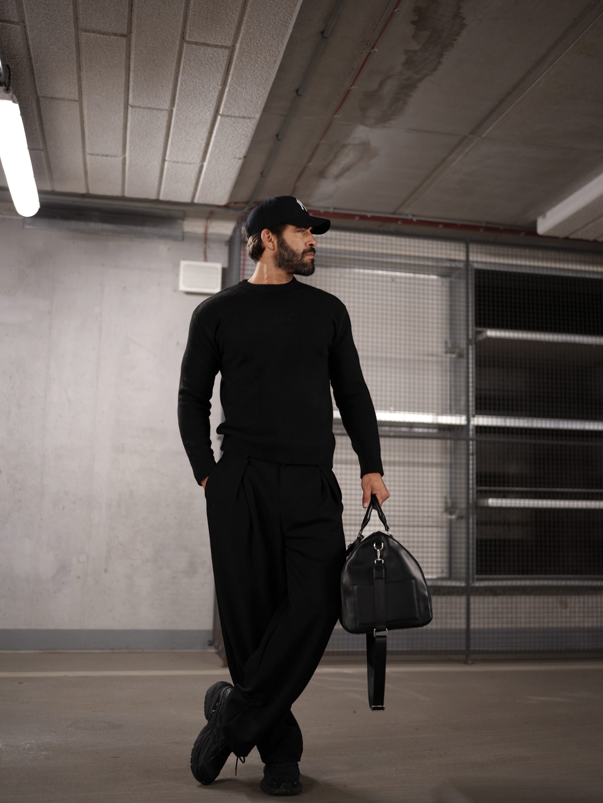 sweter CAIRO 134 Sweter męski CAIRO 2026 Czarny